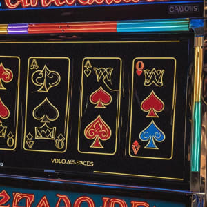 Muistettava yö: Las Vegasin paikalliset hitit $200 000 videopokerin jättipotissa